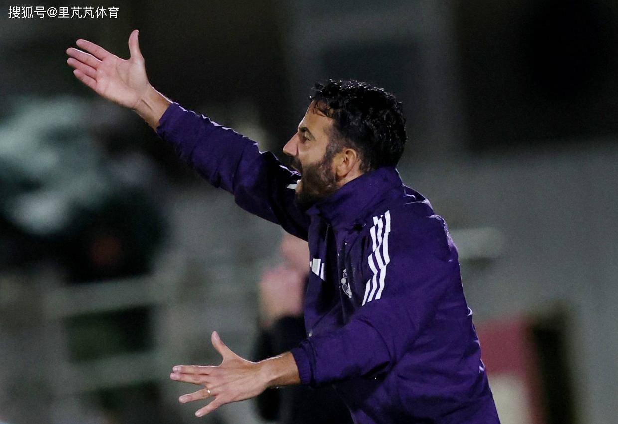 光速下课！阿莫林与高层矛盾激化被炒鱿鱼，曼联何时才能走出怪圈